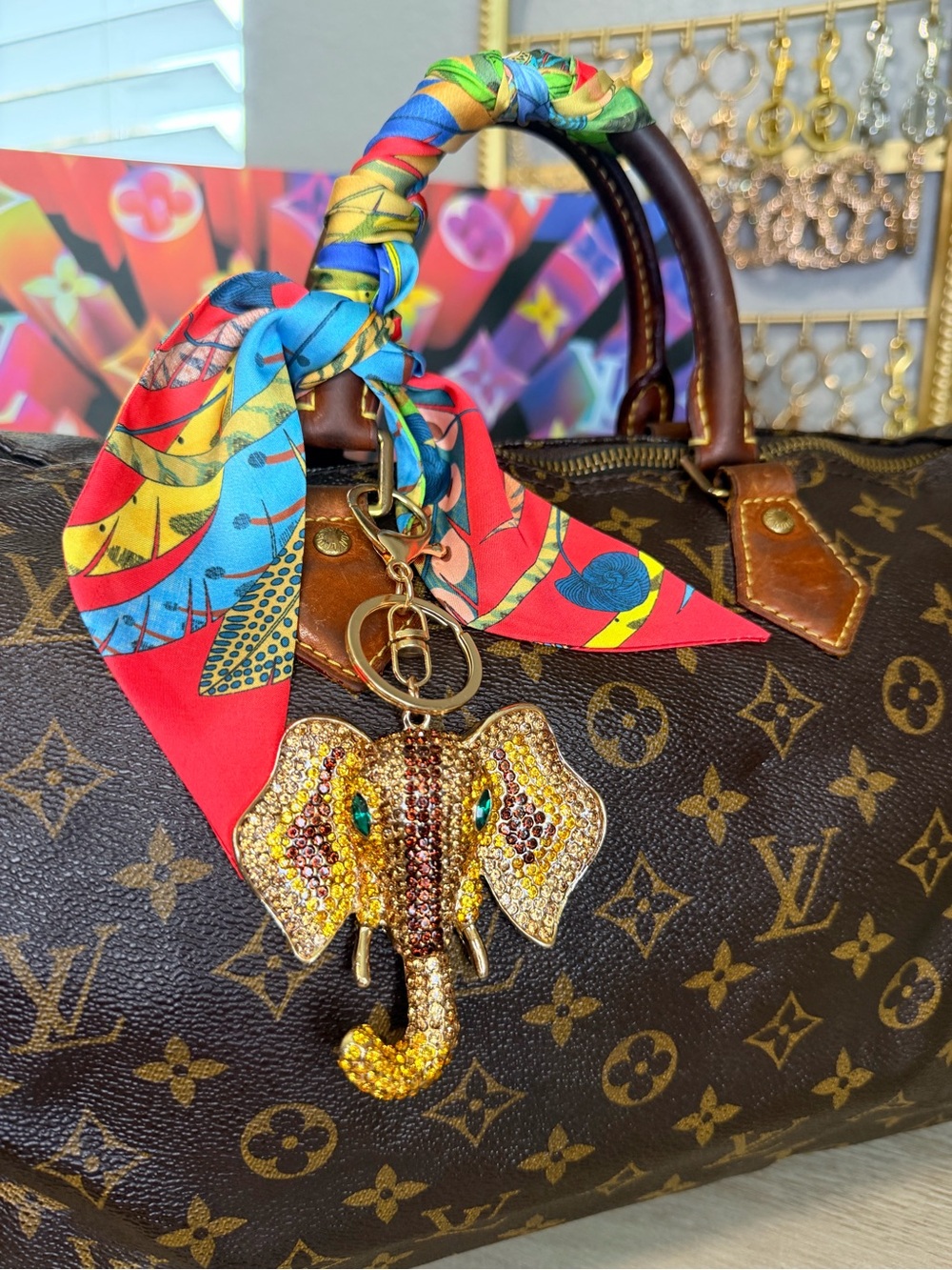 Large Elephant Charm and Twilly